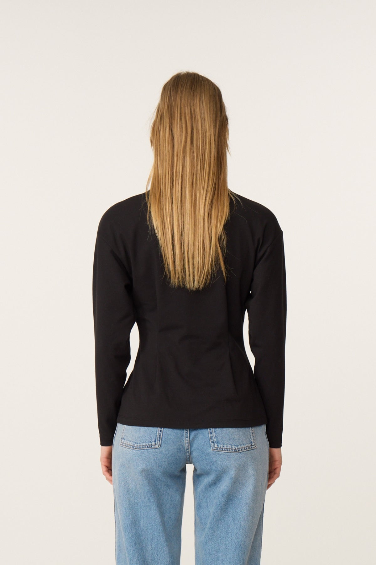 Asta Sweater