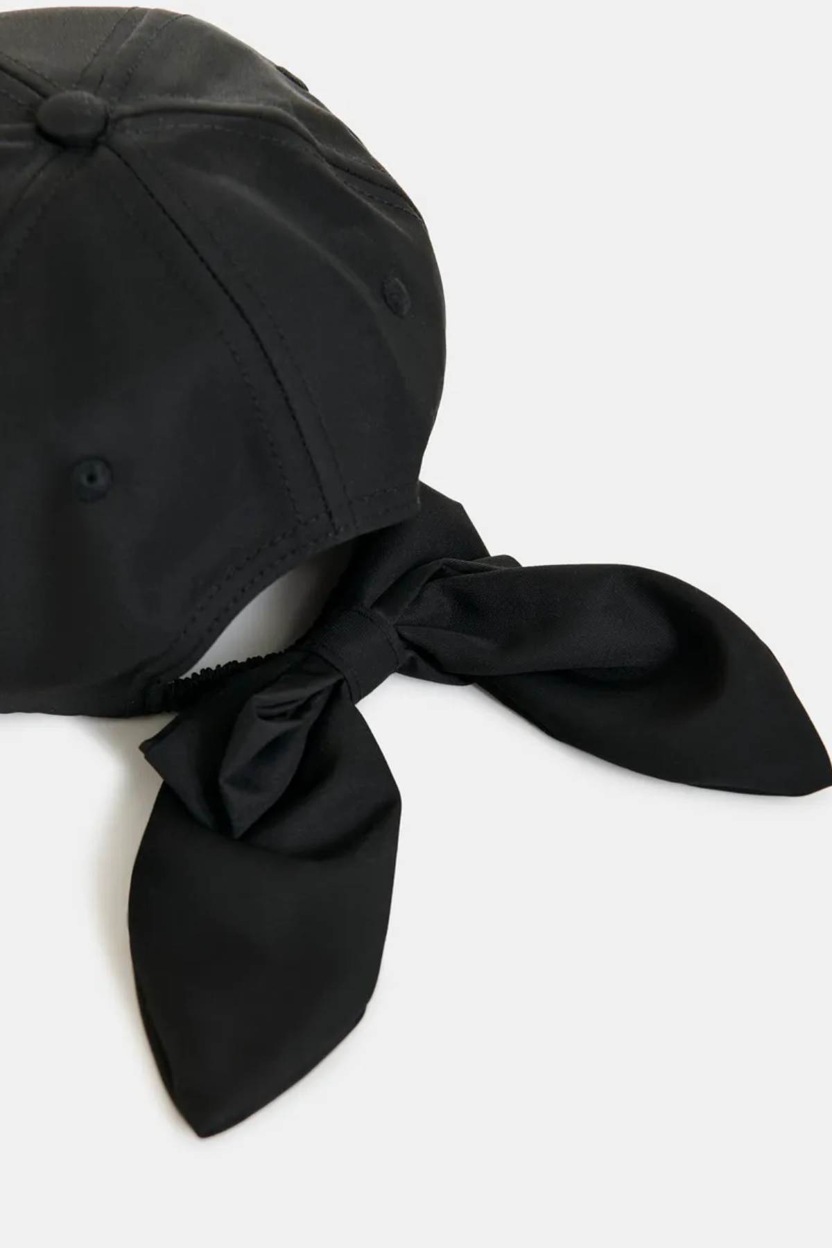 Jiny Cap With Bow