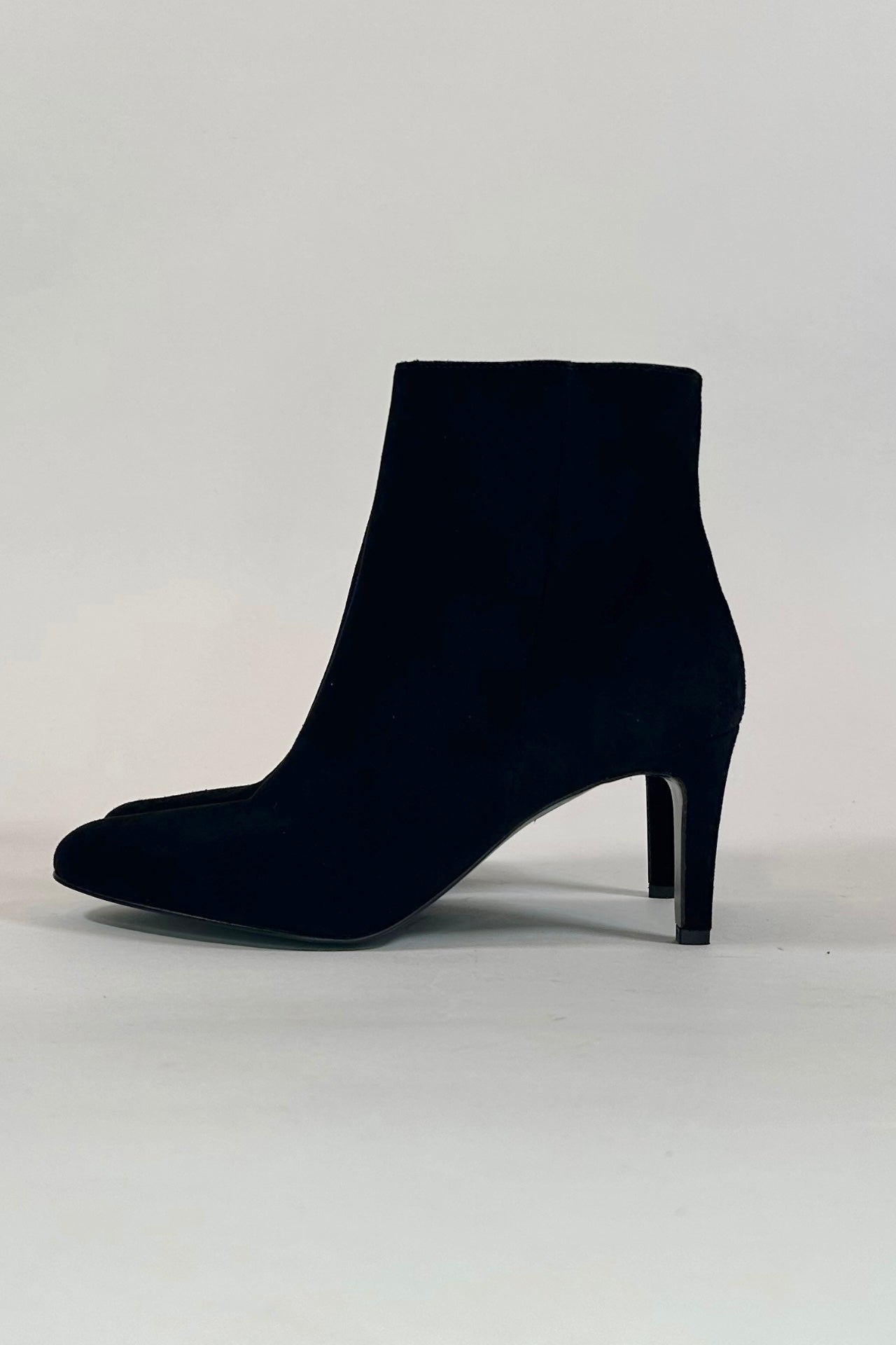 Rounded Classic Bootie