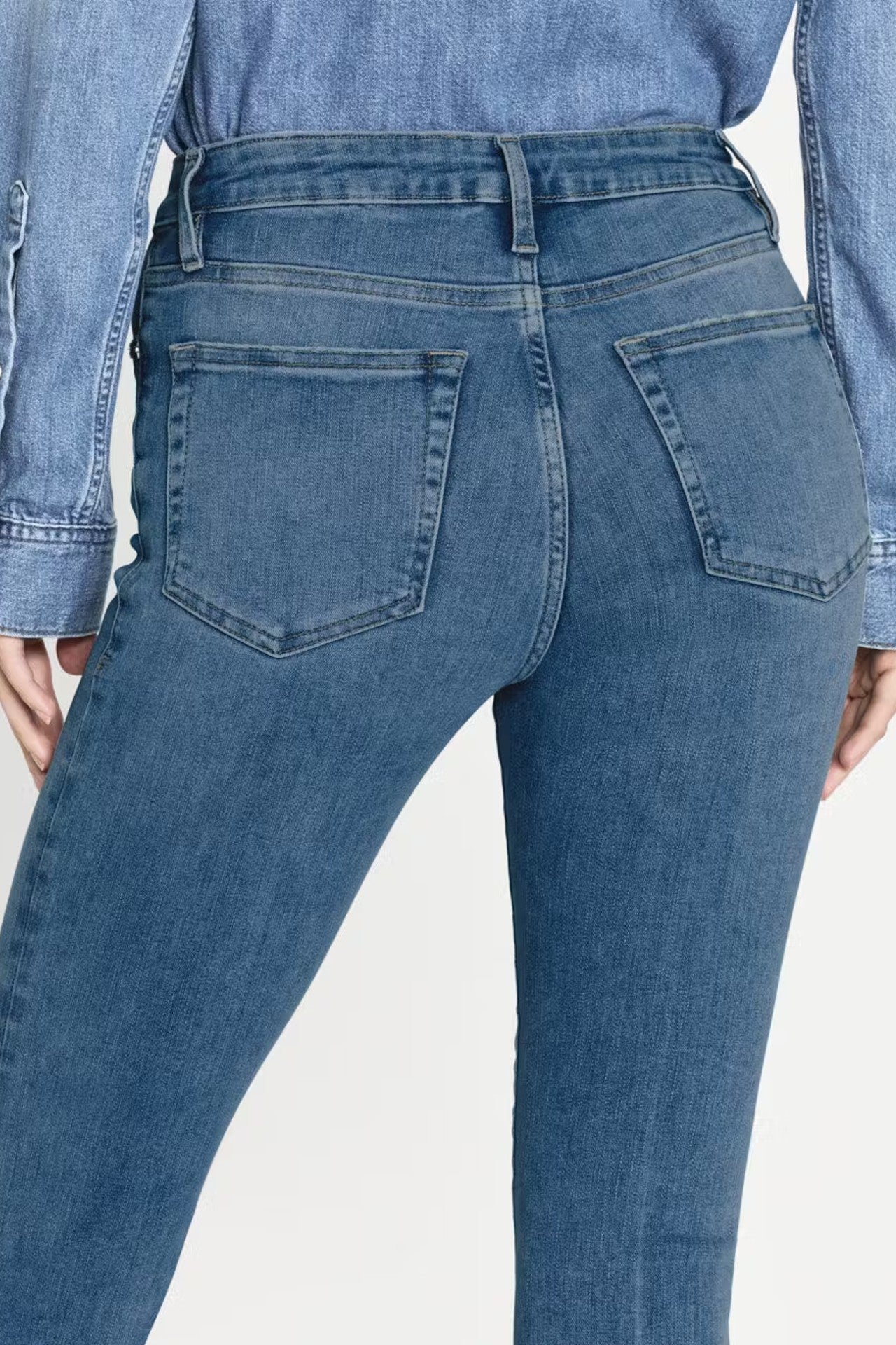 Le Crop Mini Boot Jeans