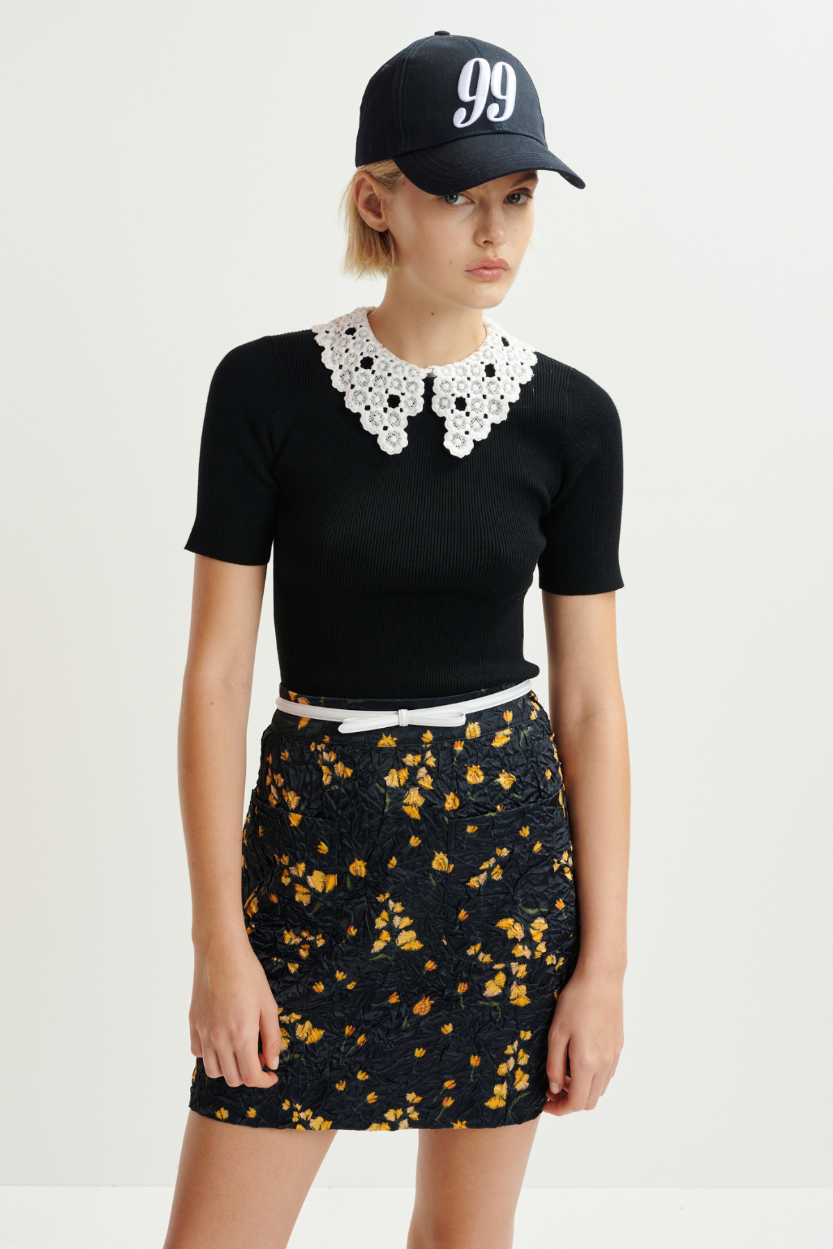 Halamo Top With Lace Collar