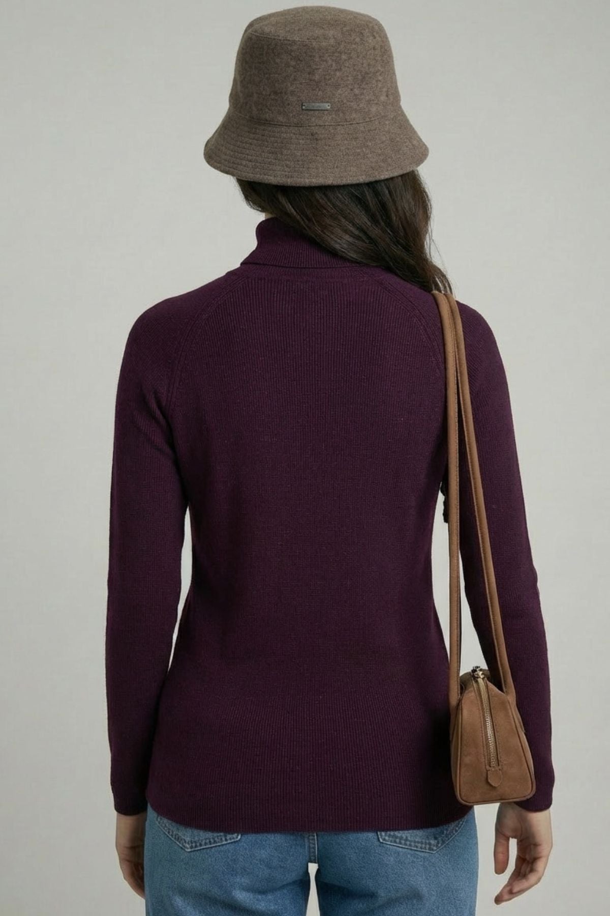 Beth  Neck Sweater
