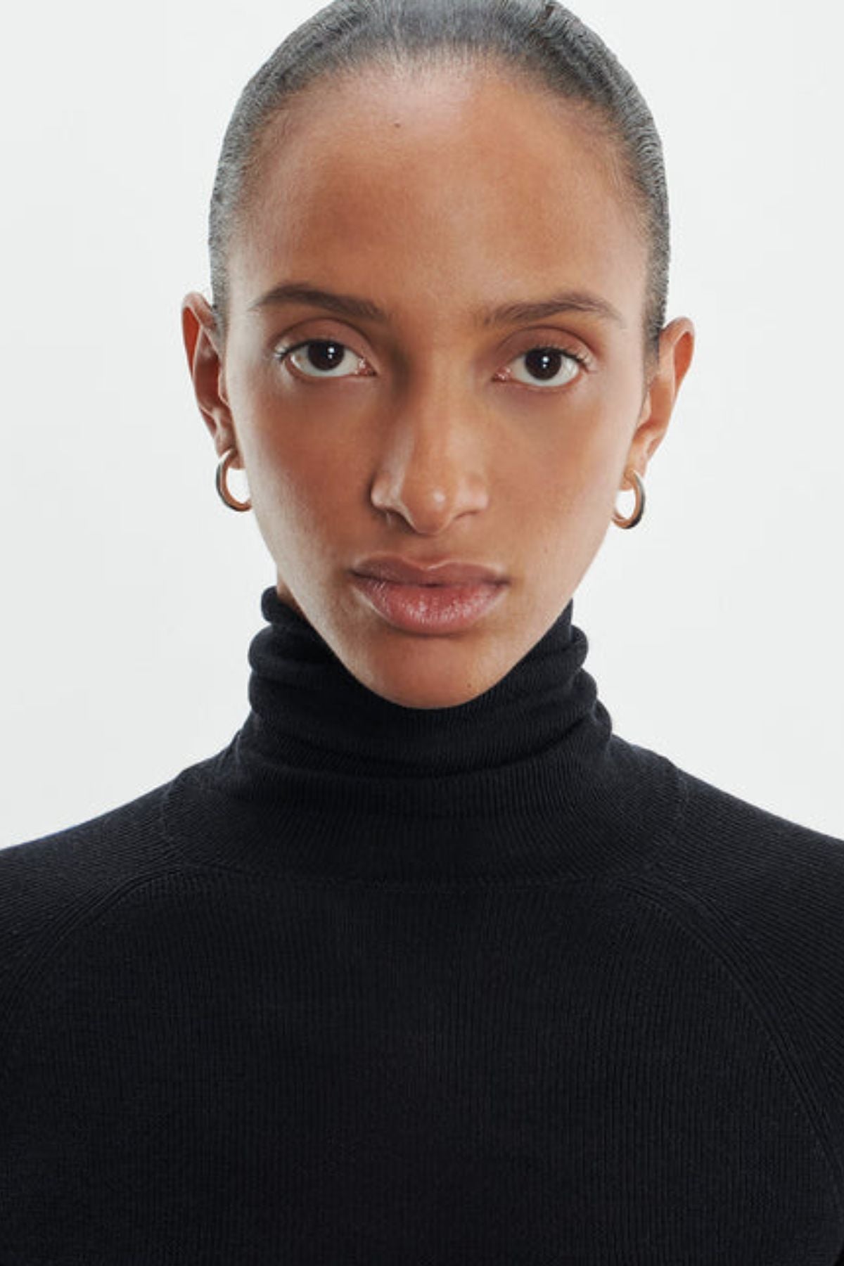 Beth  Neck Sweater