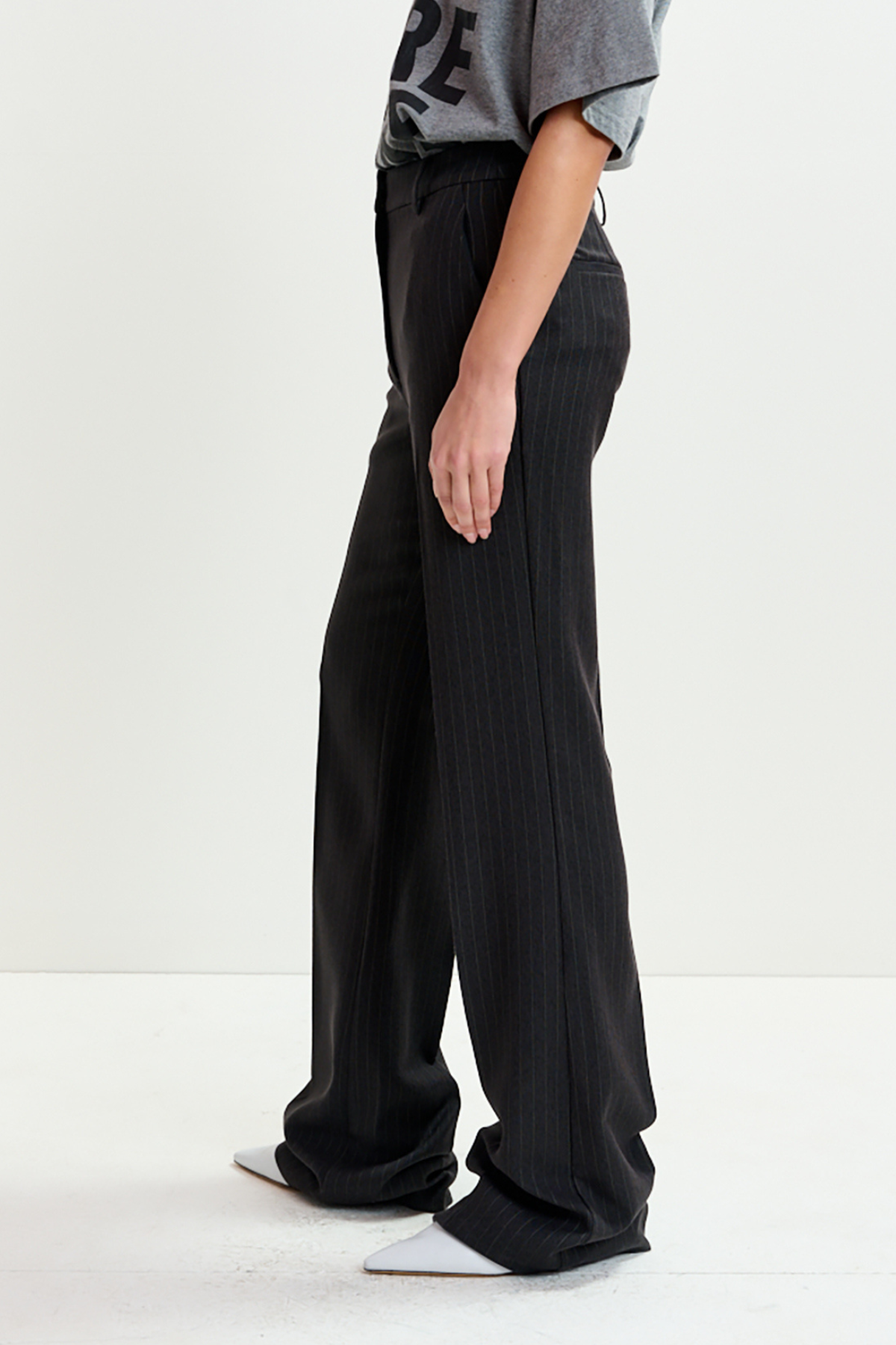 Invade Fitted Flared Pants
