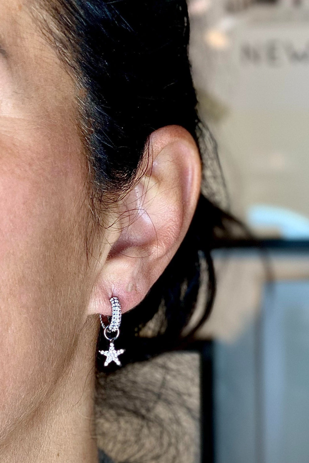 Huggie W Star Pendant Earring